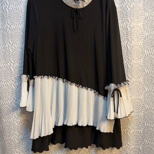 Chic Black and White Women's Blouse